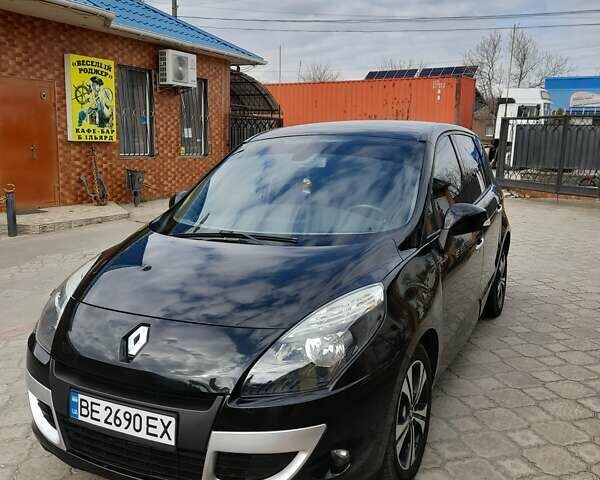 Черный Рено Megane Scenic, объемом двигателя 1.6 л и пробегом 290 тыс. км за 7150 $, фото 3 на Automoto.ua