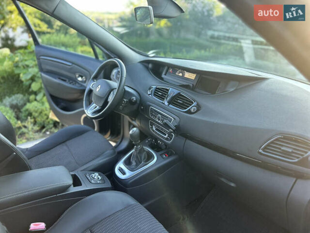 Чорний Рено Megane Scenic, об'ємом двигуна 1.6 л та пробігом 290 тис. км за 6500 $, фото 9 на Automoto.ua