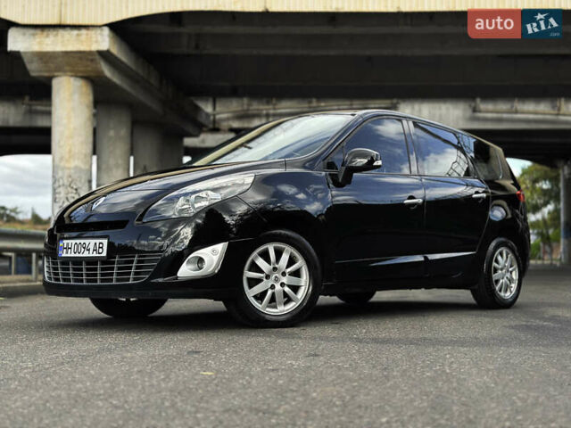Чорний Рено Megane Scenic, об'ємом двигуна 1.6 л та пробігом 244 тис. км за 8500 $, фото 3 на Automoto.ua