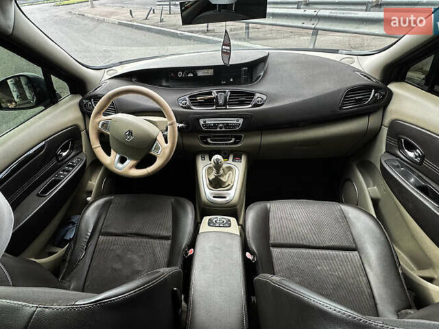 Чорний Рено Megane Scenic, об'ємом двигуна 1.6 л та пробігом 244 тис. км за 8500 $, фото 11 на Automoto.ua