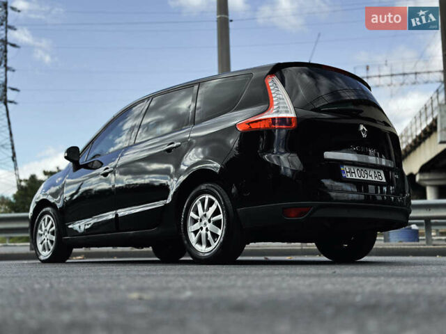 Чорний Рено Megane Scenic, об'ємом двигуна 1.6 л та пробігом 244 тис. км за 8500 $, фото 4 на Automoto.ua