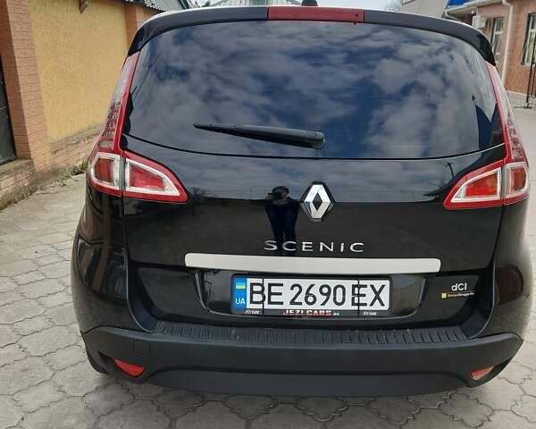 Черный Рено Megane Scenic, объемом двигателя 1.6 л и пробегом 290 тыс. км за 7150 $, фото 2 на Automoto.ua