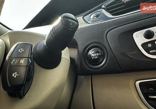 Чорний Рено Megane Scenic, об'ємом двигуна 1.6 л та пробігом 244 тис. км за 8500 $, фото 15 на Automoto.ua