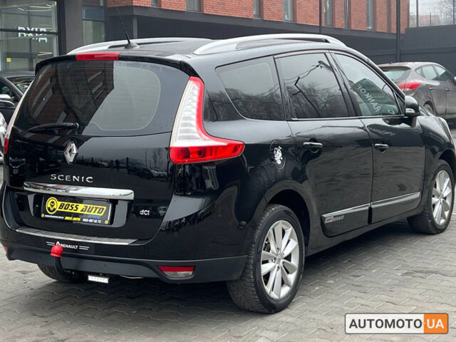 Черный Рено Megane Scenic, объемом двигателя 1.6 л и пробегом 301 тыс. км за 8300 $, фото 5 на Automoto.ua