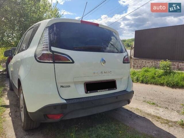 Черный Рено Megane Scenic, объемом двигателя 1.6 л и пробегом 209 тыс. км за 8800 $, фото 8 на Automoto.ua