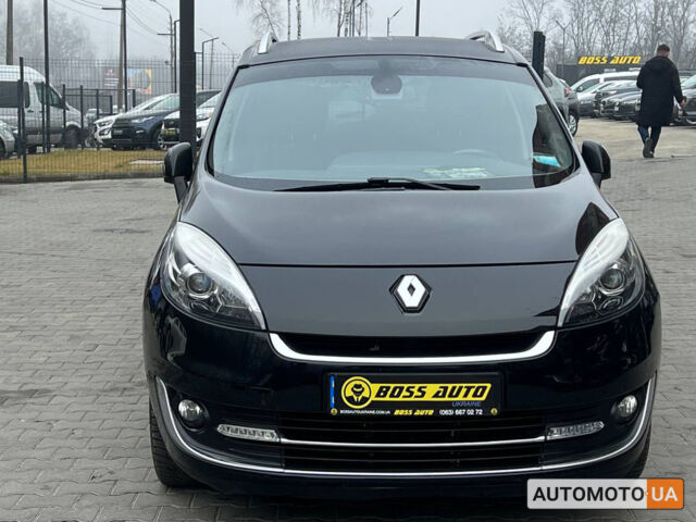 Черный Рено Megane Scenic, объемом двигателя 1.6 л и пробегом 301 тыс. км за 8300 $, фото 1 на Automoto.ua