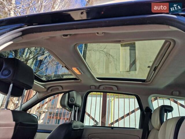 Черный Рено Megane Scenic, объемом двигателя 1.5 л и пробегом 164 тыс. км за 9100 $, фото 6 на Automoto.ua