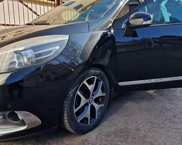 Черный Рено Megane Scenic, объемом двигателя 1.5 л и пробегом 164 тыс. км за 9100 $, фото 14 на Automoto.ua