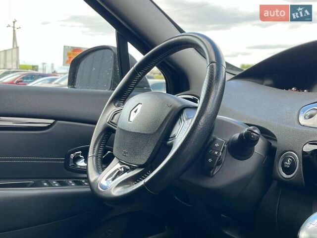 Чорний Рено Megane Scenic, об'ємом двигуна 1.5 л та пробігом 198 тис. км за 12980 $, фото 14 на Automoto.ua