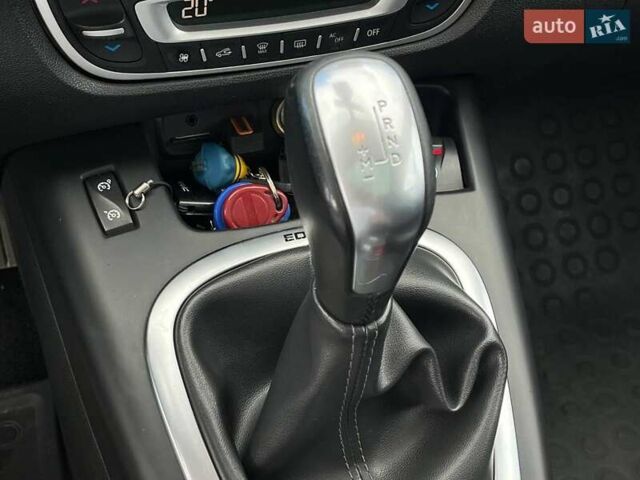 Чорний Рено Megane Scenic, об'ємом двигуна 1.5 л та пробігом 198 тис. км за 12980 $, фото 41 на Automoto.ua