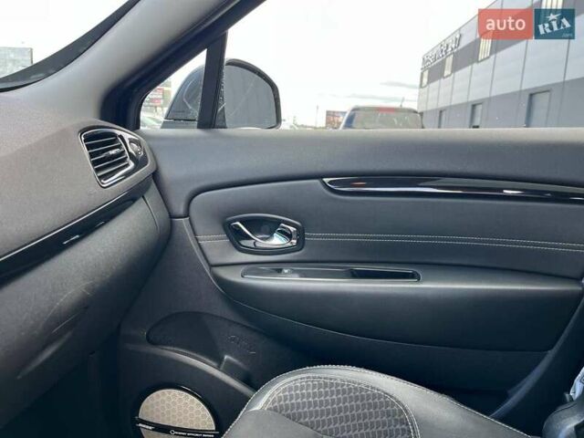 Чорний Рено Megane Scenic, об'ємом двигуна 1.5 л та пробігом 198 тис. км за 12980 $, фото 34 на Automoto.ua