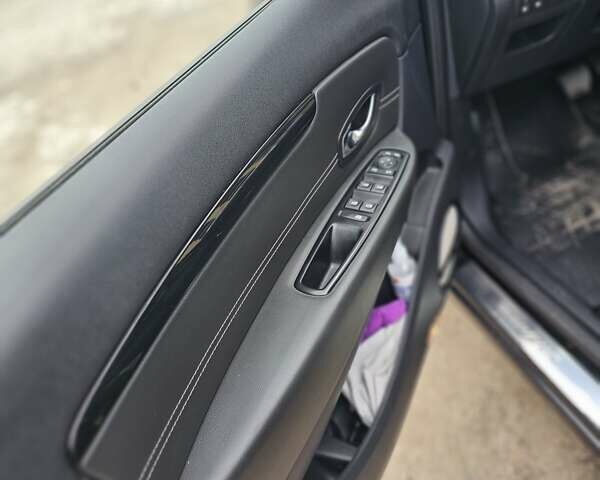 Черный Рено Megane Scenic, объемом двигателя 1.5 л и пробегом 208 тыс. км за 10750 $, фото 17 на Automoto.ua