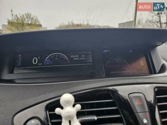 Черный Рено Megane Scenic, объемом двигателя 1.5 л и пробегом 208 тыс. км за 10750 $, фото 16 на Automoto.ua