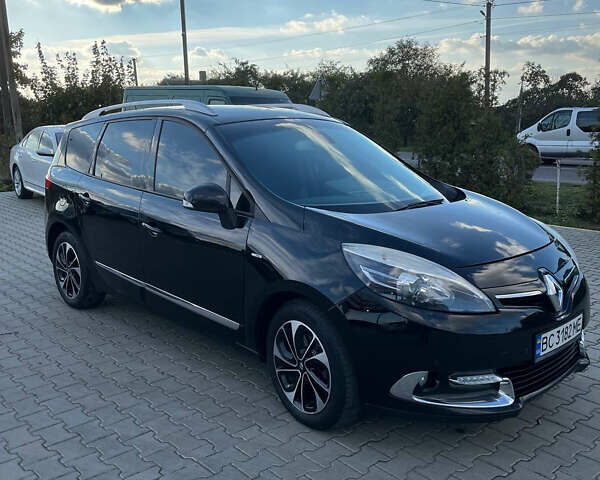 Чорний Рено Megane Scenic, об'ємом двигуна 1.6 л та пробігом 285 тис. км за 8900 $, фото 12 на Automoto.ua