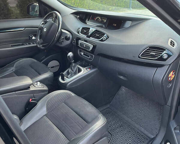 Чорний Рено Megane Scenic, об'ємом двигуна 1.6 л та пробігом 285 тис. км за 8900 $, фото 5 на Automoto.ua