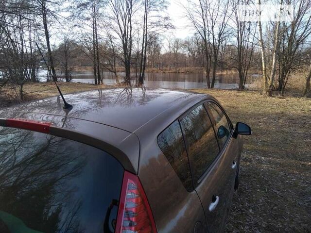 Коричневий Рено Megane Scenic, об'ємом двигуна 1.6 л та пробігом 230 тис. км за 8100 $, фото 12 на Automoto.ua