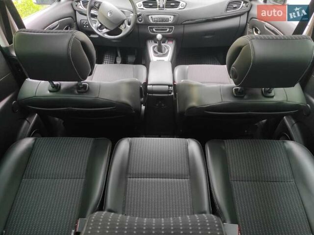 Коричневый Рено Megane Scenic, объемом двигателя 1.5 л и пробегом 263 тыс. км за 7500 $, фото 10 на Automoto.ua