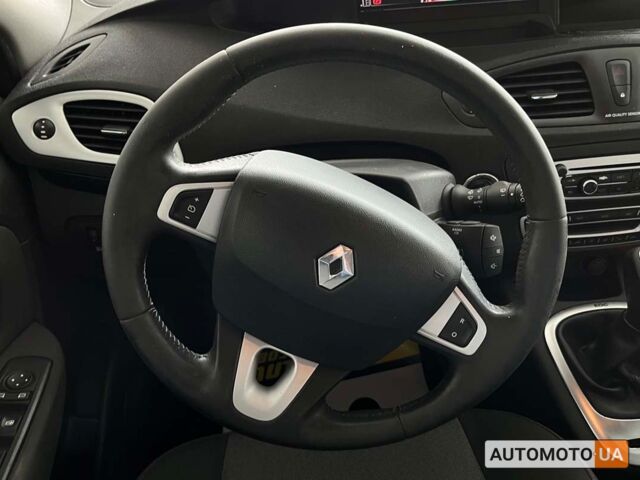 Коричневый Рено Megane Scenic, объемом двигателя 1.5 л и пробегом 222 тыс. км за 8400 $, фото 14 на Automoto.ua
