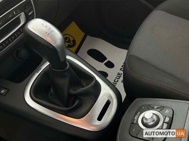 Коричневый Рено Megane Scenic, объемом двигателя 1.5 л и пробегом 222 тыс. км за 8400 $, фото 15 на Automoto.ua