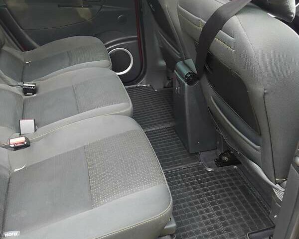 Красный Рено Megane Scenic, объемом двигателя 1.5 л и пробегом 209 тыс. км за 6800 $, фото 17 на Automoto.ua