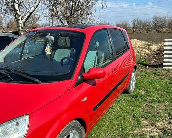 Красный Рено Megane Scenic, объемом двигателя 2 л и пробегом 163 тыс. км за 5450 $, фото 10 на Automoto.ua
