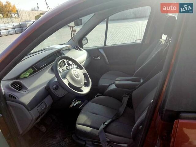 Червоний Рено Megane Scenic, об'ємом двигуна 1.46 л та пробігом 298 тис. км за 5000 $, фото 7 на Automoto.ua