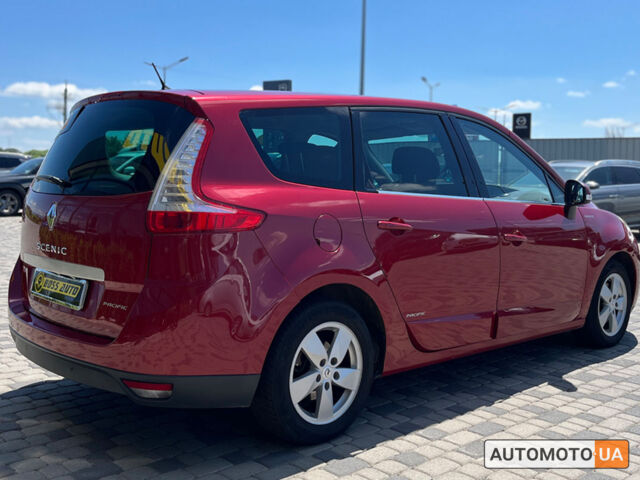 Красный Рено Megane Scenic, объемом двигателя 1.5 л и пробегом 223 тыс. км за 7200 $, фото 6 на Automoto.ua