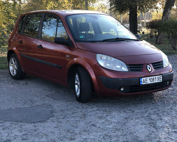 Рено Megane Scenic, объемом двигателя 1.6 л и пробегом 256 тыс. км за 3850 $, фото 1 на Automoto.ua