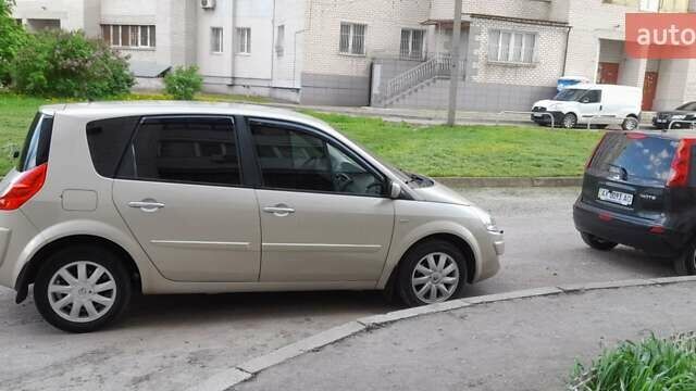 Рено Megane Scenic, объемом двигателя 1.6 л и пробегом 275 тыс. км за 6300 $, фото 1 на Automoto.ua