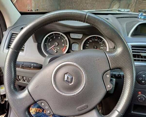 Рено Megane Scenic, объемом двигателя 2 л и пробегом 306 тыс. км за 5500 $, фото 22 на Automoto.ua