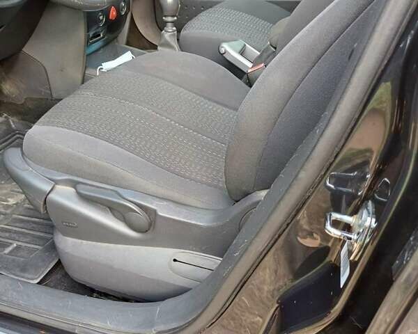 Рено Megane Scenic, объемом двигателя 2 л и пробегом 306 тыс. км за 5500 $, фото 18 на Automoto.ua