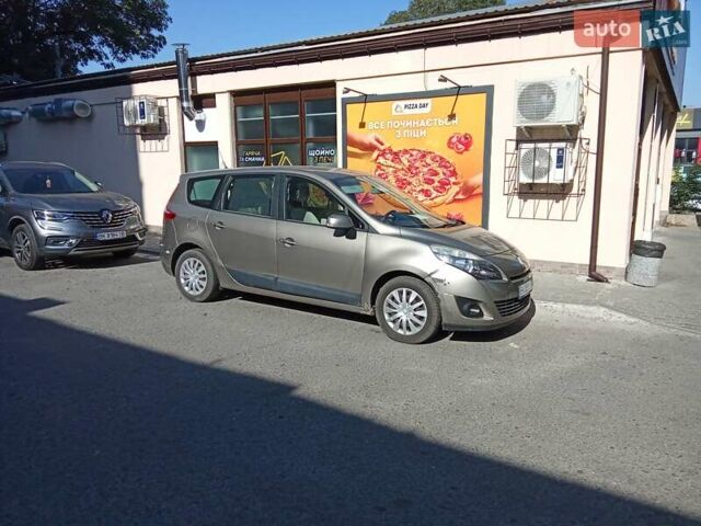 Рено Megane Scenic, объемом двигателя 1.5 л и пробегом 189 тыс. км за 6900 $, фото 4 на Automoto.ua