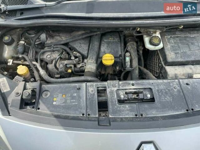 Рено Megane Scenic, объемом двигателя 1.5 л и пробегом 310 тыс. км за 8000 $, фото 11 на Automoto.ua