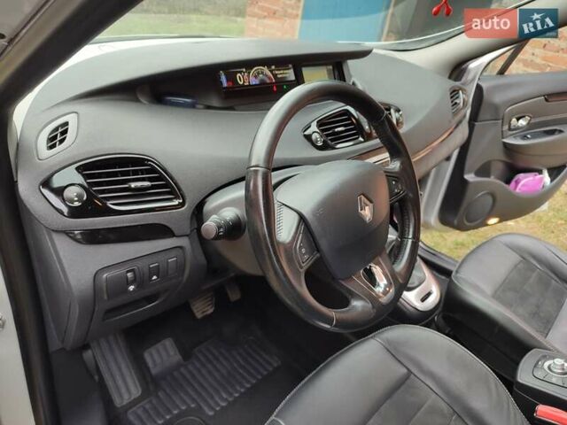 Рено Megane Scenic, объемом двигателя 1.46 л и пробегом 244 тыс. км за 8900 $, фото 9 на Automoto.ua