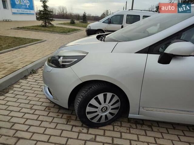 Рено Megane Scenic, объемом двигателя 1.46 л и пробегом 244 тыс. км за 8900 $, фото 6 на Automoto.ua