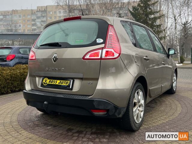 Рено Megane Scenic 2011 в Львове на Automoto.ua Серый Рено Megane Scenic, объемом двигателя 1.5 л и пробегом 214 тыс. км за 7600 $, фото 6 на Automoto.ua