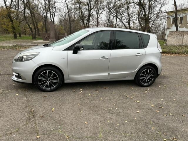 Серый Рено Megane Scenic, объемом двигателя 1.2 л и пробегом 203 тыс. км за 7300 $, фото 7 на Automoto.ua