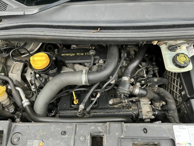 Серый Рено Megane Scenic, объемом двигателя 1.2 л и пробегом 203 тыс. км за 7300 $, фото 12 на Automoto.ua