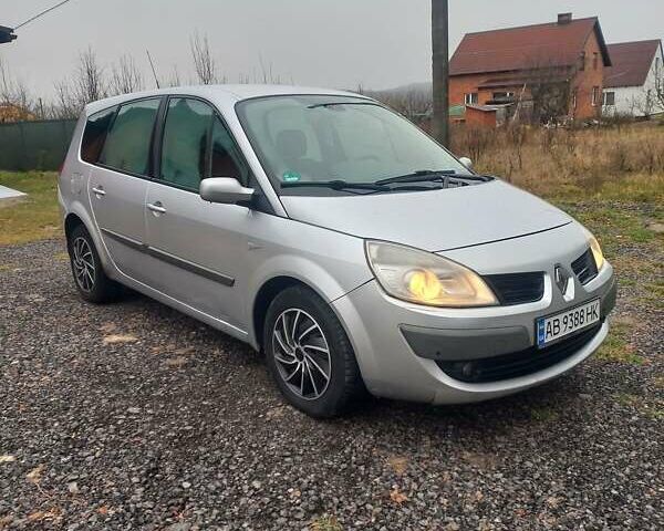 Серый Рено Megane Scenic, объемом двигателя 1.9 л и пробегом 242 тыс. км за 4650 $, фото 6 на Automoto.ua