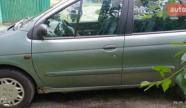 Серый Рено Megane Scenic, объемом двигателя 2 л и пробегом 200 тыс. км за 2500 $, фото 2 на Automoto.ua