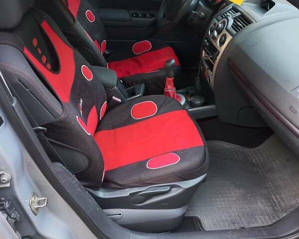 Сірий Рено Megane Scenic, об'ємом двигуна 1.6 л та пробігом 430 тис. км за 3500 $, фото 6 на Automoto.ua