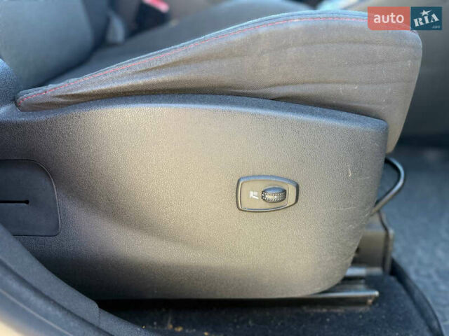 Серый Рено Megane Scenic, объемом двигателя 1.46 л и пробегом 350 тыс. км за 7000 $, фото 13 на Automoto.ua