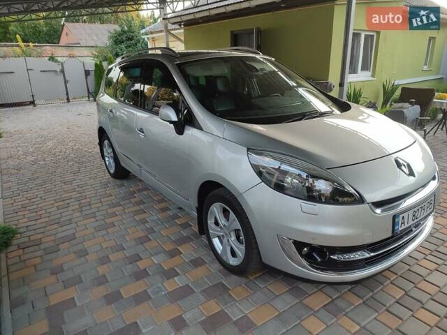 Серый Рено Megane Scenic, объемом двигателя 1.6 л и пробегом 232 тыс. км за 9200 $, фото 16 на Automoto.ua