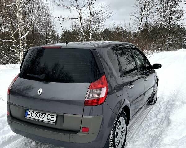 Серый Рено Megane Scenic, объемом двигателя 1.87 л и пробегом 223 тыс. км за 3900 $, фото 5 на Automoto.ua