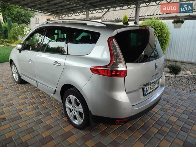 Серый Рено Megane Scenic, объемом двигателя 1.6 л и пробегом 232 тыс. км за 9200 $, фото 13 на Automoto.ua