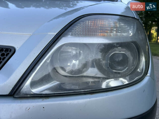 Серый Рено Megane Scenic, объемом двигателя 1.87 л и пробегом 222 тыс. км за 2500 $, фото 34 на Automoto.ua