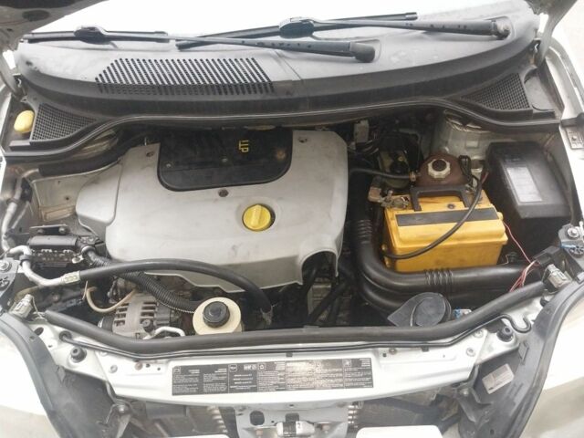 Серый Рено Megane Scenic, объемом двигателя 1.9 л и пробегом 335 тыс. км за 3300 $, фото 1 на Automoto.ua