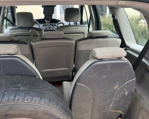 Серый Рено Megane Scenic, объемом двигателя 1.6 л и пробегом 286 тыс. км за 4000 $, фото 4 на Automoto.ua