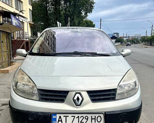 Серый Рено Megane Scenic, объемом двигателя 1.6 л и пробегом 293 тыс. км за 4200 $, фото 2 на Automoto.ua