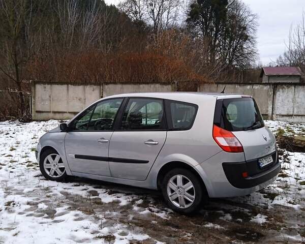 Серый Рено Megane Scenic, объемом двигателя 1.9 л и пробегом 390 тыс. км за 4700 $, фото 10 на Automoto.ua